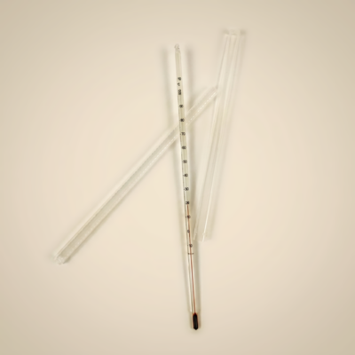Thermometer zur Temperaturkontrolle bei Labor- und Analysearbeiten